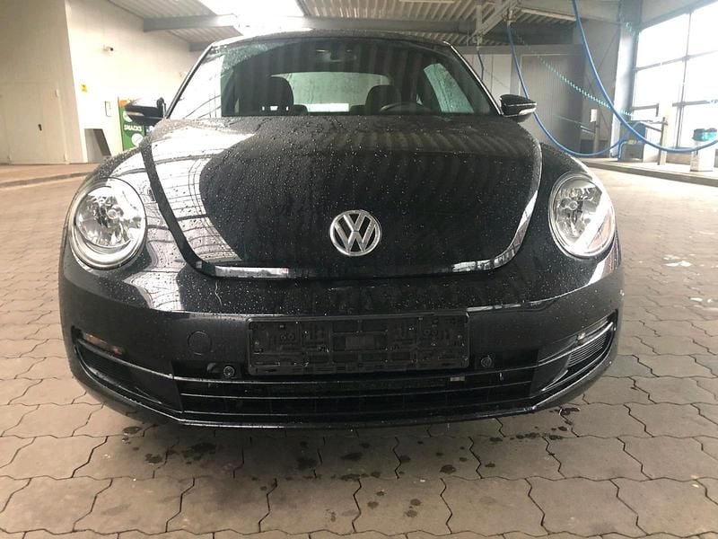 Schwarz Gebraucht 2013 VW Beetle Limousine | 8.495 € (Guter Preis) - Bild 1/4