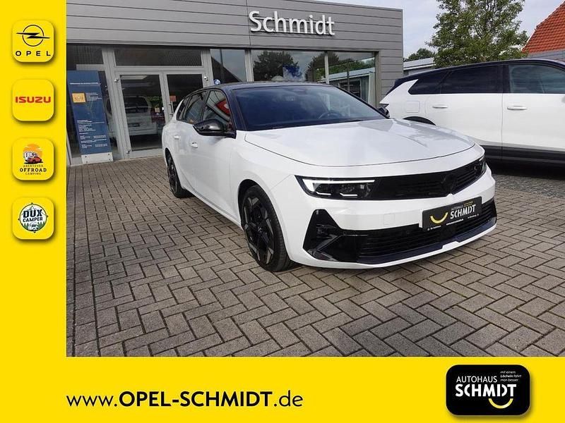 Weiß Gebraucht 2022 Opel Astra GSe Kombi | 31.890 € - Bild 1/4