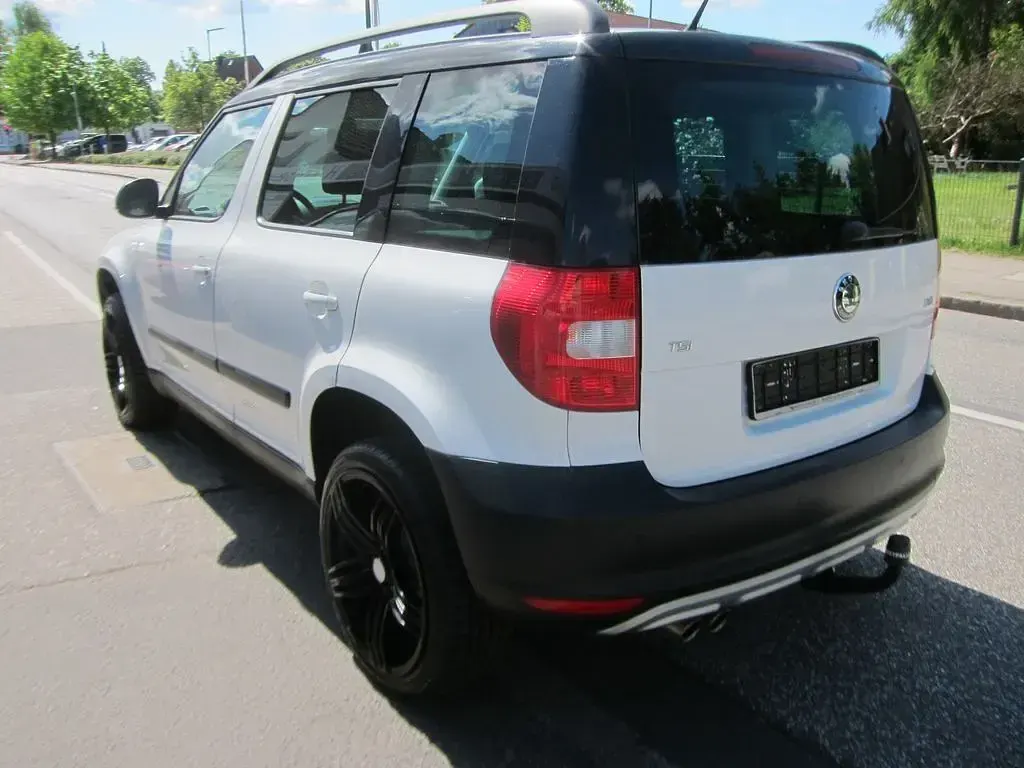 Gebraucht Skoda Yeti 122 PS (89 kW) 2012 Weiß SUV