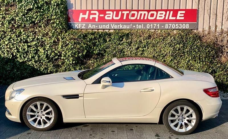 Gebraucht Mercedes SLK200 184 PS (135 kW) 2011 Weiß Cabrio