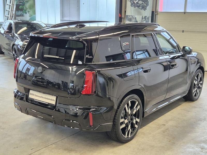 Gebraucht Mini John Cooper Works 150 PS (110 kW) 2024 Schwarz Kleinwagen