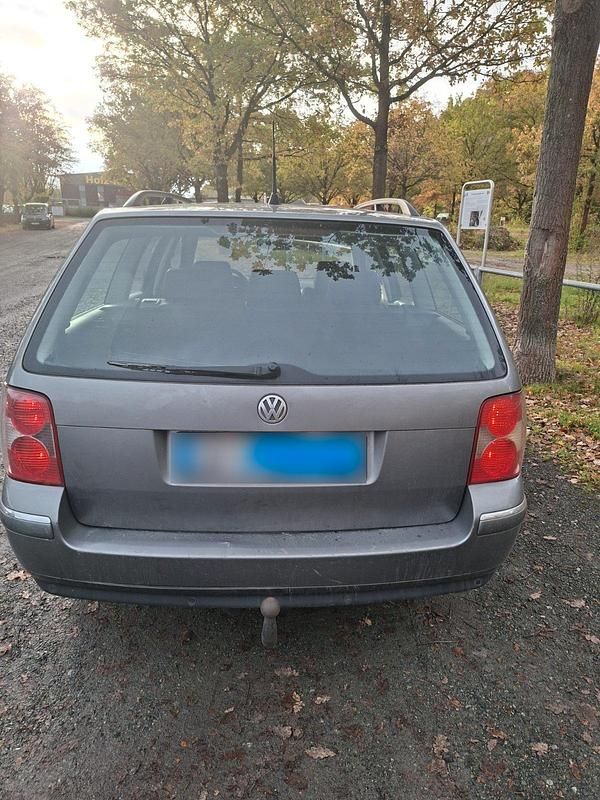 Usata VW Passat 150 CV (110 kW) 2003 Argento Station wagon