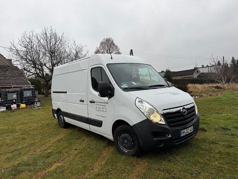 Weiß Gebraucht 2018 Opel Movano Limousine | 8.500 € (Superpreis) - Bild 1/2