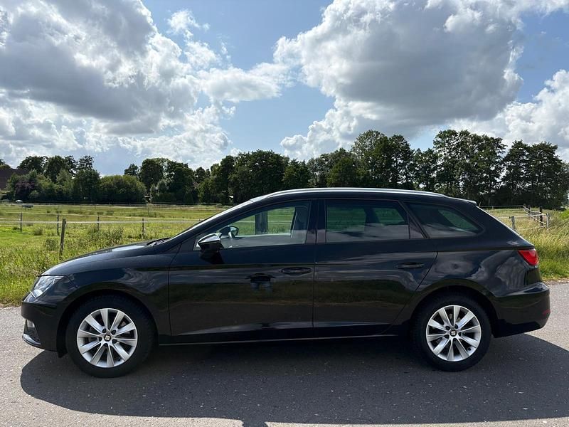 Schwarz Gebraucht 2020 Seat Leon Kombi | 13.600 € - Bild 1/4