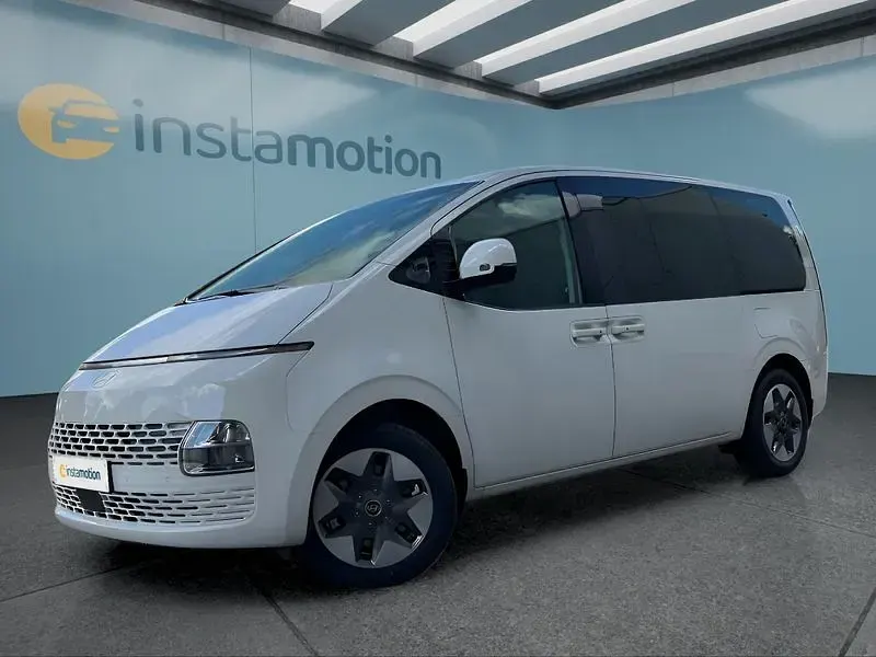 Neu Hyundai Staria 224 PS (164 kW) 2025 Weiß Van / Kleinbus