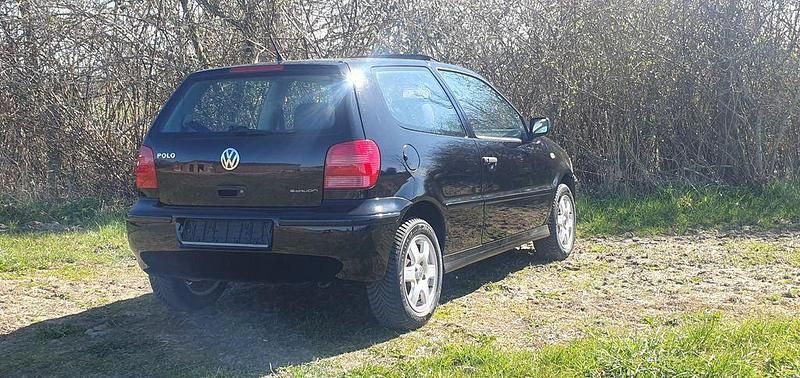 Gebraucht VW Polo 50 PS (36 kW) 2000 Schwarz Limousine