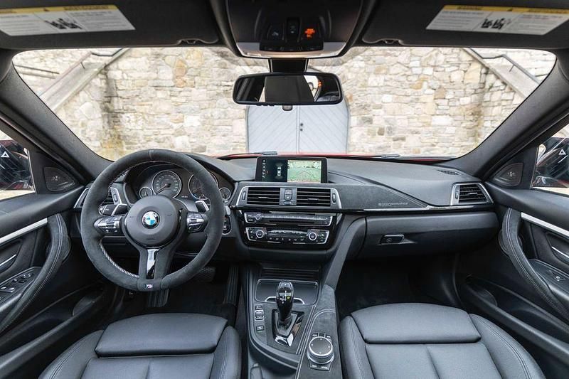 Gebraucht BMW 340 M Performance 326 PS (239 kW) 2018 Rot Limousine