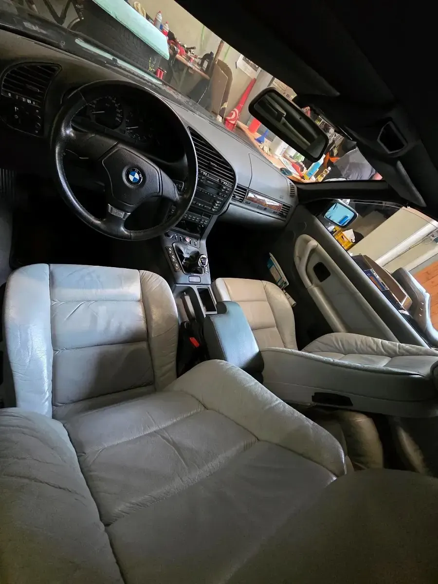 Gebraucht BMW 328 195 PS (143 kW) 2026 Blau Cabrio