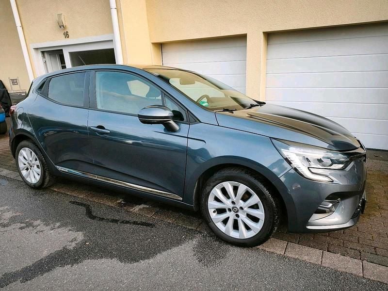 Gebraucht Renault Clio IV Experience 101 PS (74 kW) 2019 Grau Kleinwagen