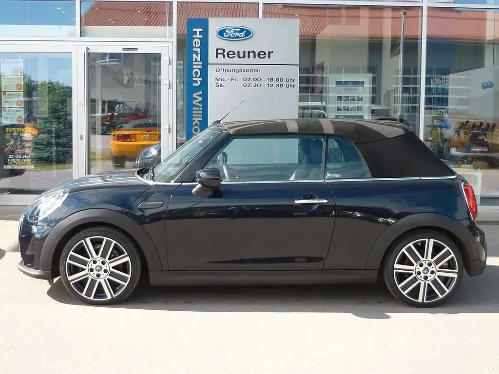 Gebraucht Mini Cooper Cabriolet 136 PS (100 kW) 2021 Schwarz Cabrio