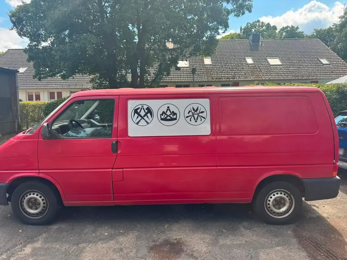 Gebraucht VW T4 102 PS (75 kW) 2002 Rot Van