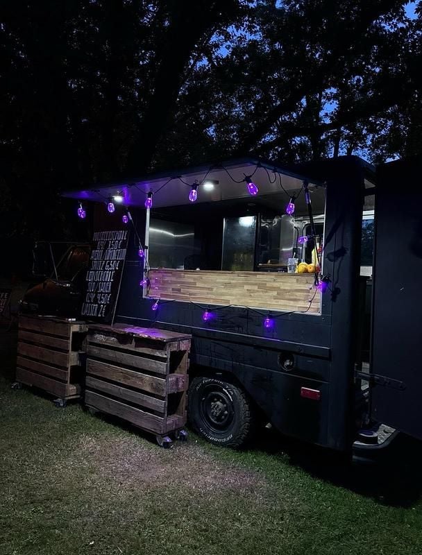 Gebraucht Chevrolet G 170 PS (125 kW) 1993 Schwarz Van