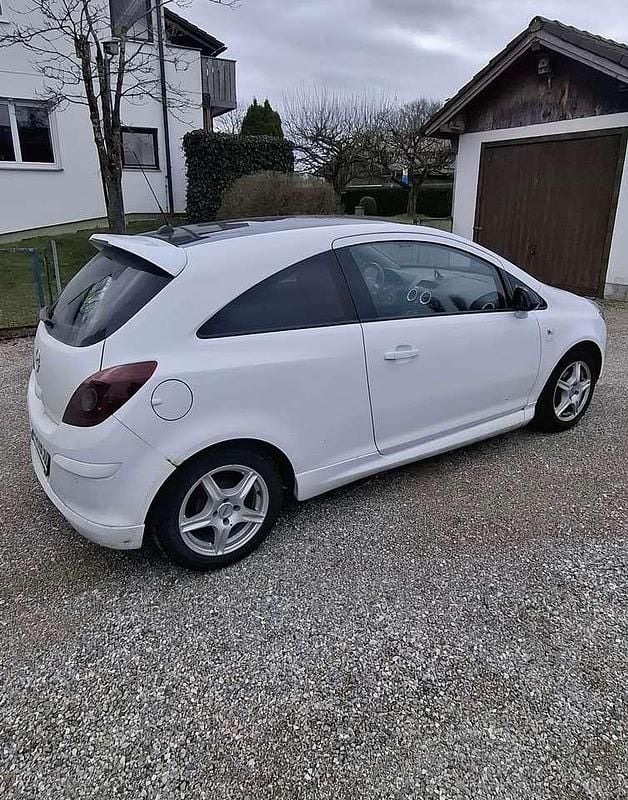 Gebraucht Opel Corsa 80 PS (58 kW) 2009 Weiß Kleinwagen