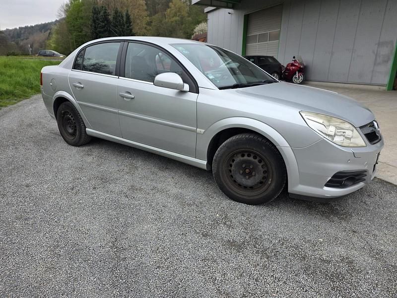 Gebraucht Opel Vectra 122 PS (89 kW) 2005 Silber Limousine