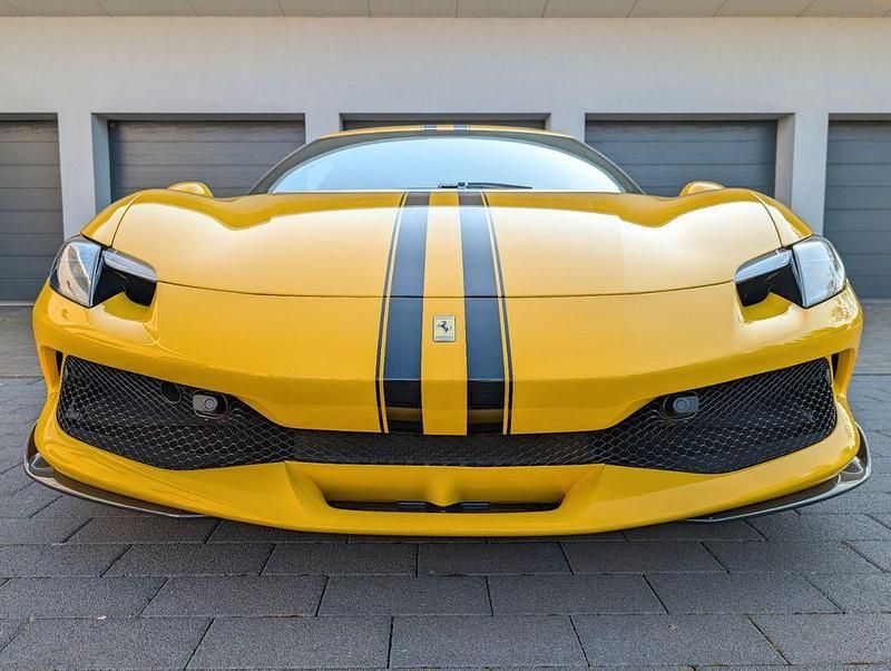 Gebraucht Ferrari 296 829 PS (609 kW) 2023 Gelb