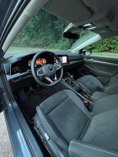 Gebraucht VW Golf VII Style 150 PS (110 kW) 2021 Grau Kleinwagen