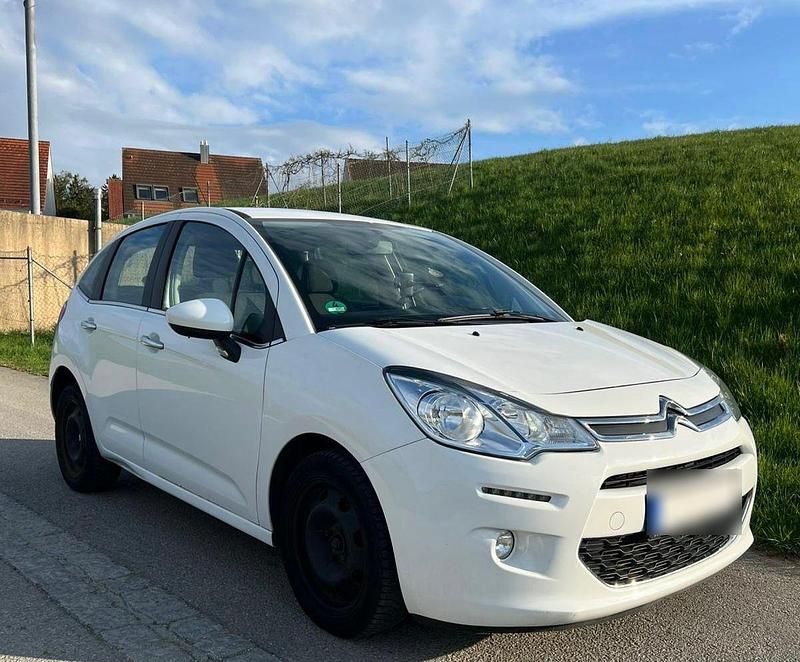 Second-hand Citroën C3 PureTech 68 CP (50 kW) 2015 Alb Hatchback