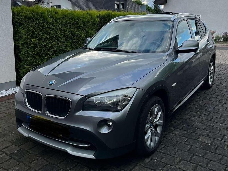 Gebraucht 2012 BMW X1 SUV | 6.900 € (Guter Preis) - Bild 1/4