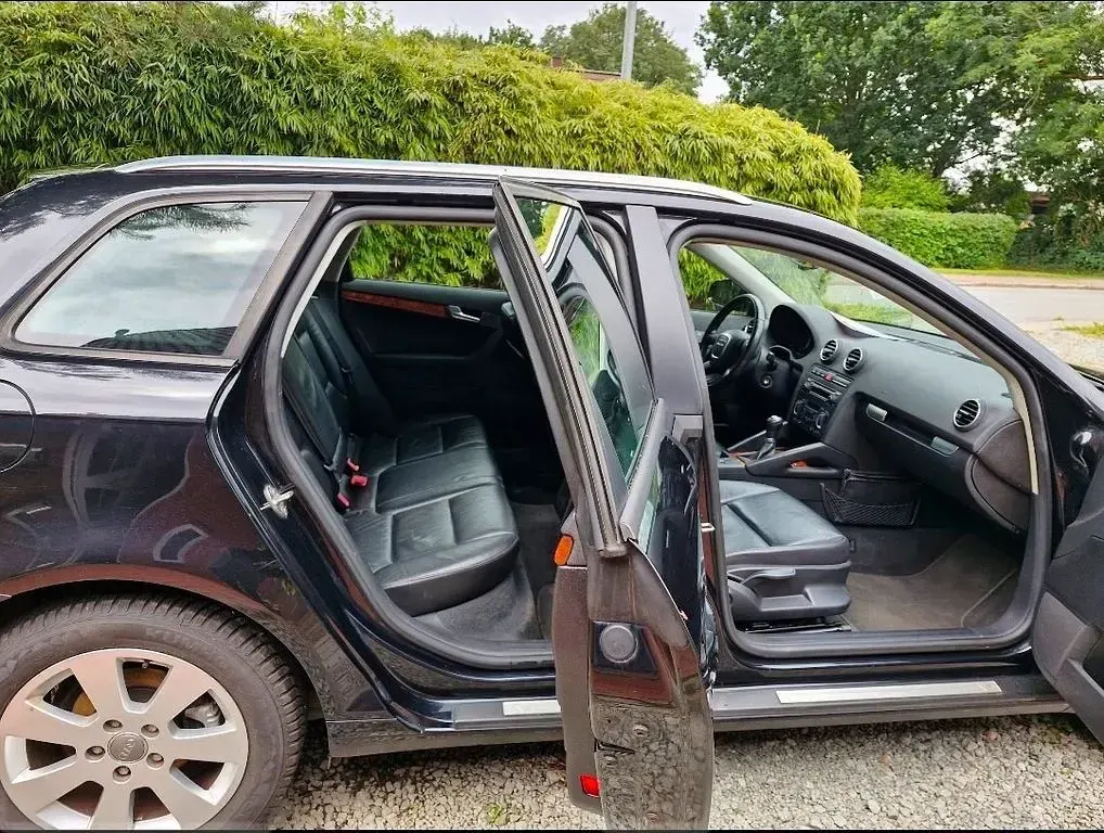 Gebraucht Audi A3 Ambiente 102 PS (75 kW) 2006 Schwarz Kleinwagen