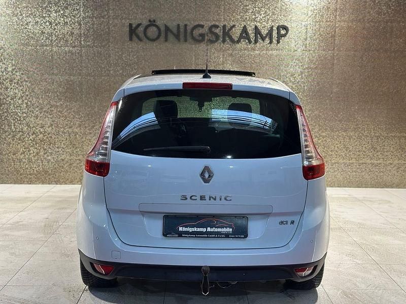 Gebraucht Renault Scénic III Bose Edition 160 PS (117 kW) 2012 Weiß Van / Kleinbus