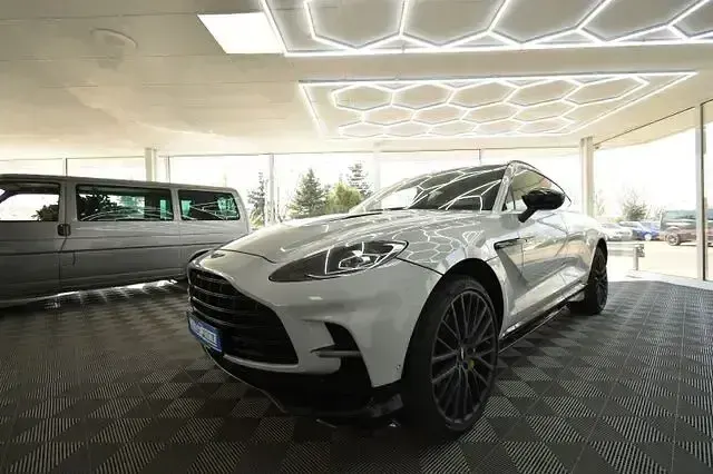 Gebraucht Aston Martin DBX 727 PS (534 kW) 2022 Grau SUV