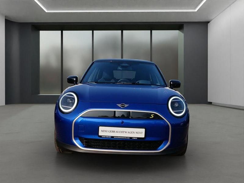 Gebraucht Mini Cooper 160 kW (218 PS) 2024 Blau / blazing blue (metallic) Kleinwagen