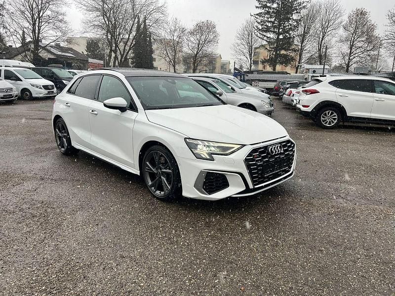 Weiß Gebraucht 2020 Audi S3 Sport Limousine | 33.900 € (Fairer Preis) - Bild 1/4