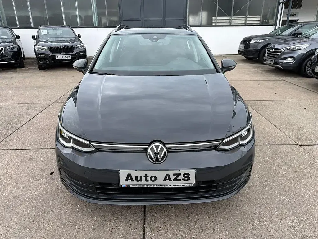 Gebraucht VW Golf VIII Life 110 PS (80 kW) 2023 Grau Kombi