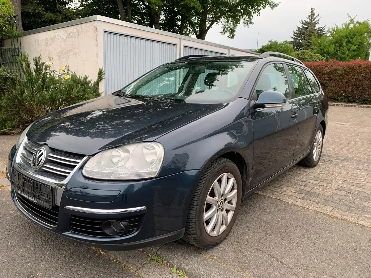 Gebraucht VW Golf VI 122 PS (89 kW) 2010 Blau Kleinwagen