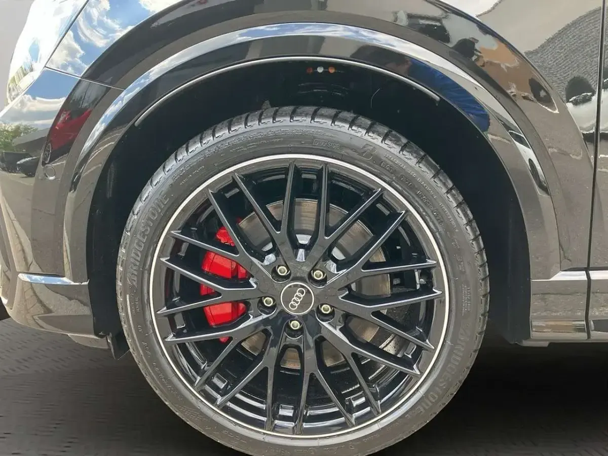 Neu Audi SQ2 300 PS (220 kW) 2026 Mythosschwarz metallic SUV