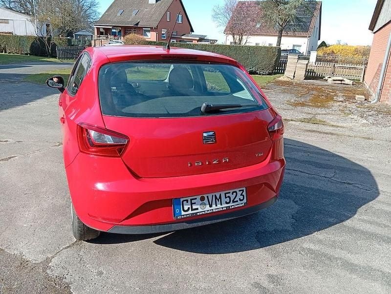Gebraucht Seat Ibiza 90 PS (66 kW) 2016 Rot Limousine