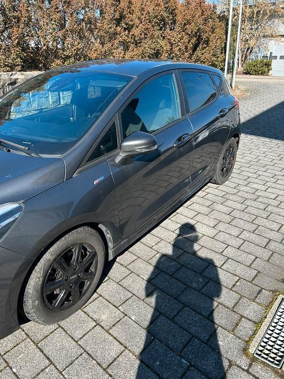 Gebraucht Ford Fiesta Active 125 PS (91 kW) 2018 Grau Kleinwagen