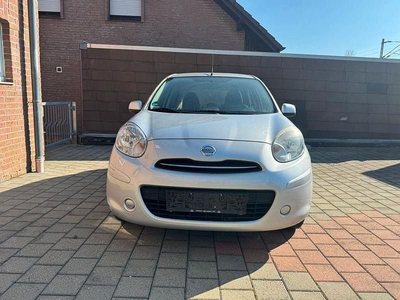 Gebraucht Nissan Micra Acenta 80 PS (58 kW) 2013 Grau Kleinwagen