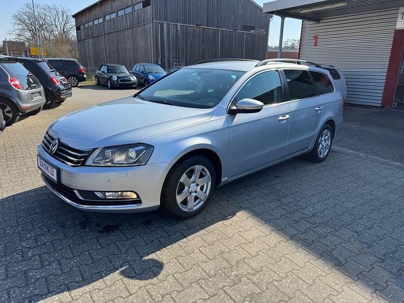 Usata VW Passat 122 CV (89 kW) 2011 Argento Station wagon