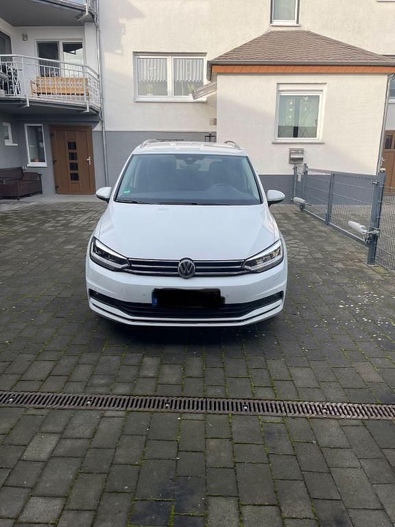 Gebraucht VW Touran Join 150 PS (110 kW) 2019 Weiß Van / Kleinbus