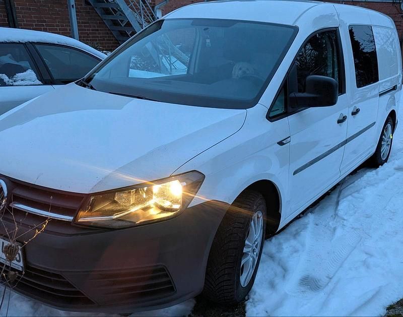 Gebraucht VW Caddy Maxi 102 PS (75 kW) 2019 Weiß Van / Kleinbus