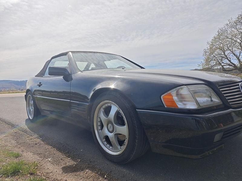 Gebraucht Mercedes SL300 231 PS (169 kW) 1990 Schwarz Cabrio