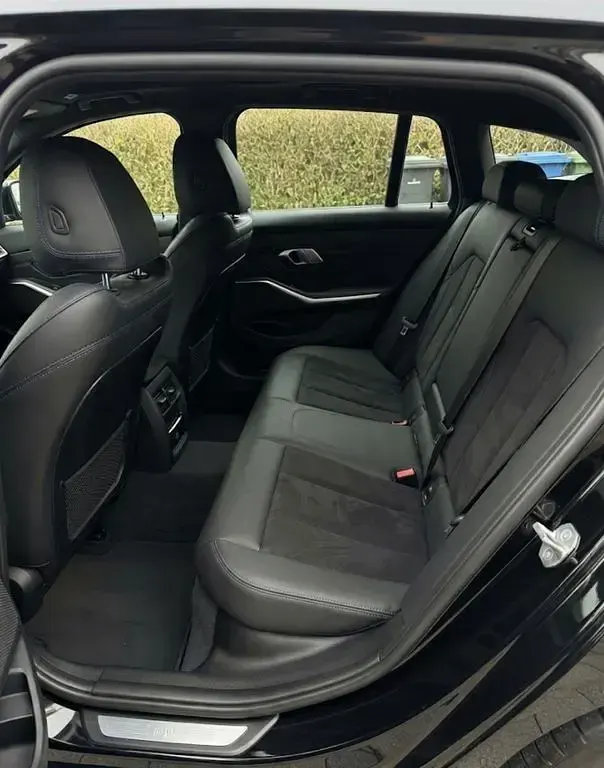 Gebraucht BMW 330e M Sport 292 PS (214 kW) 2022 Schwarz Limousine