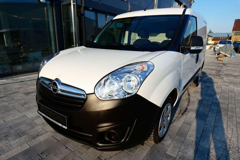 Gebraucht Opel Combo 95 PS (69 kW) 2018 Polarweiss Van / Kleinbus