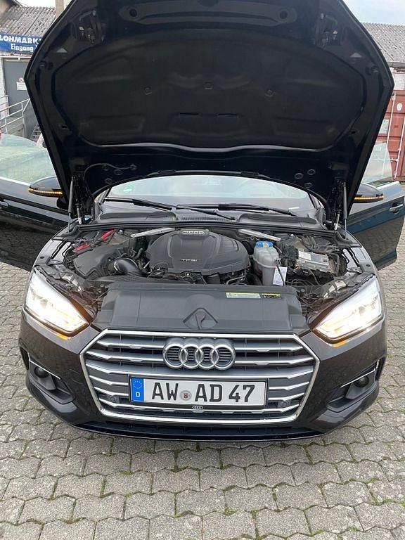 Schwarz Gebraucht 2017 Audi A5 Sportback Sport Kleinwagen | 23.700 € (Etwas zu teuer) - Bild 1/4