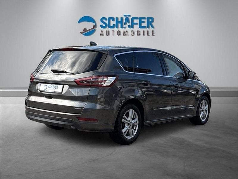 Gebraucht Ford S-MAX Titanium 150 PS (110 kW) 2022 Grau Van / Kleinbus