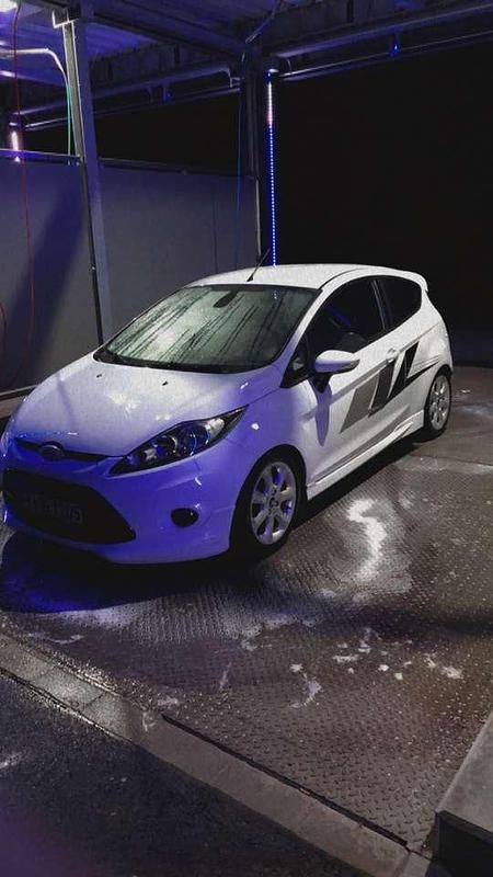 Gebraucht 2012 Ford Fiesta Trend Kleinwagen | 5.500 € (Teuer) - Bild 1/4