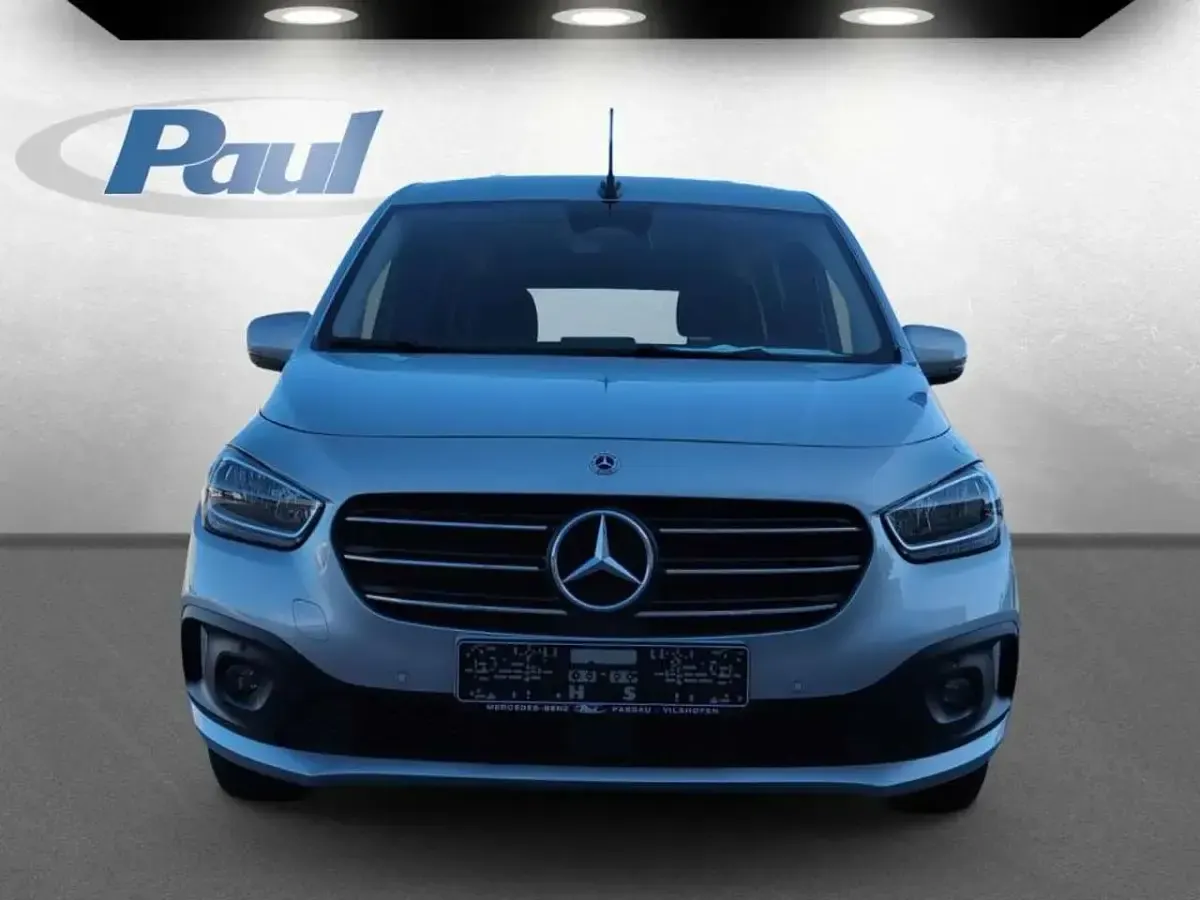 Gebraucht Mercedes T160 Style 102 PS (75 kW) 2024 Helvinsilber (metallic) Van / Kleinbus