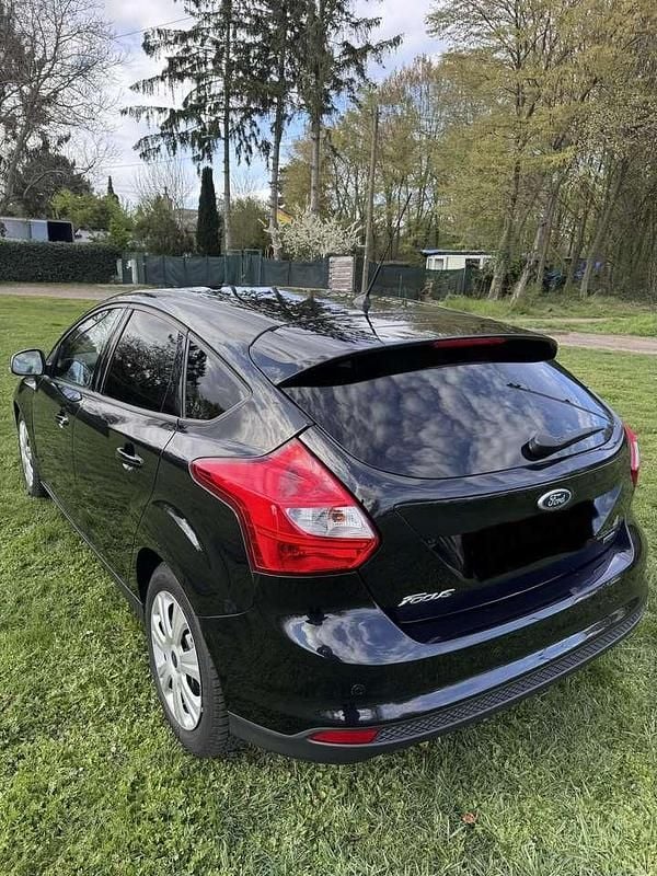 Gebraucht Ford Focus 101 PS (74 kW) 2014 Limousine