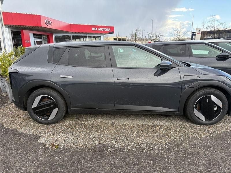Neu Kia EV4 Earth 150 kW (204 PS) 2026 Grau Limousine