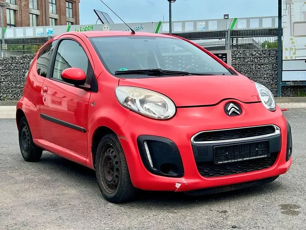 Gebraucht Citroën C1 SELECTION 68 PS (50 kW) 2013 Rot Kleinwagen