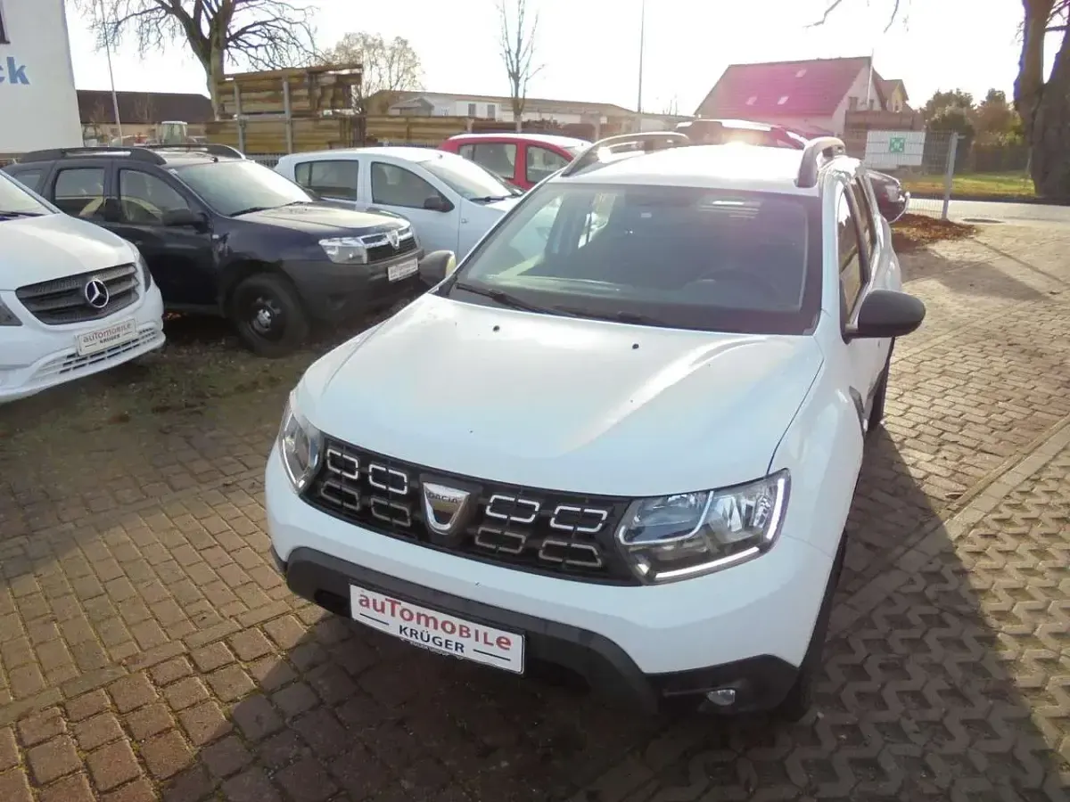 Gebraucht Dacia Duster Comfort 116 PS (85 kW) 2019 Weiß SUV