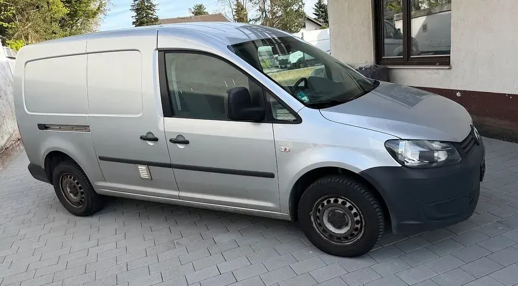Używany VW Caddy 109 KM (80 kW) 2011 Srebrny Minivan