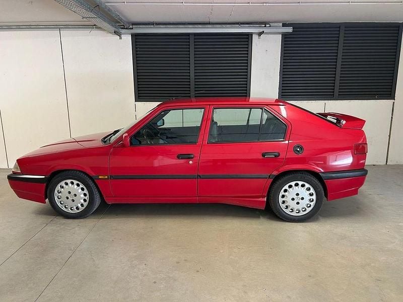 Rot Gebraucht 1990 Alfa Romeo 33 Quadrifoglio Verde Limousine | 12.330 € - Bild 1/4