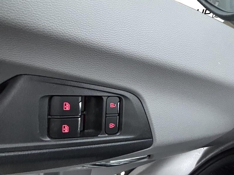 Neu Maxus V90 148 PS (108 kW) 2025 Silber Van